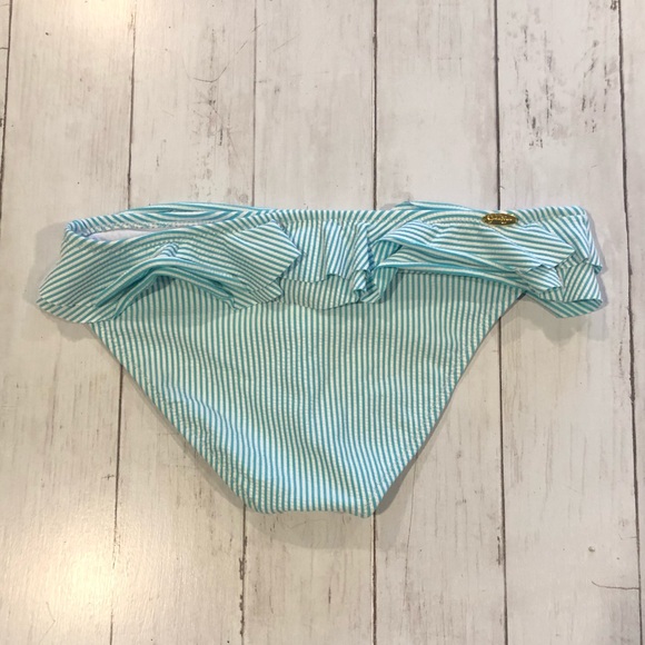 Jessica Simpson 'Seersucker' Ruffle Bikini. - Picture 7 of 12